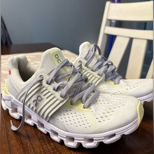 On Cloud White and Yellow Running Shoes